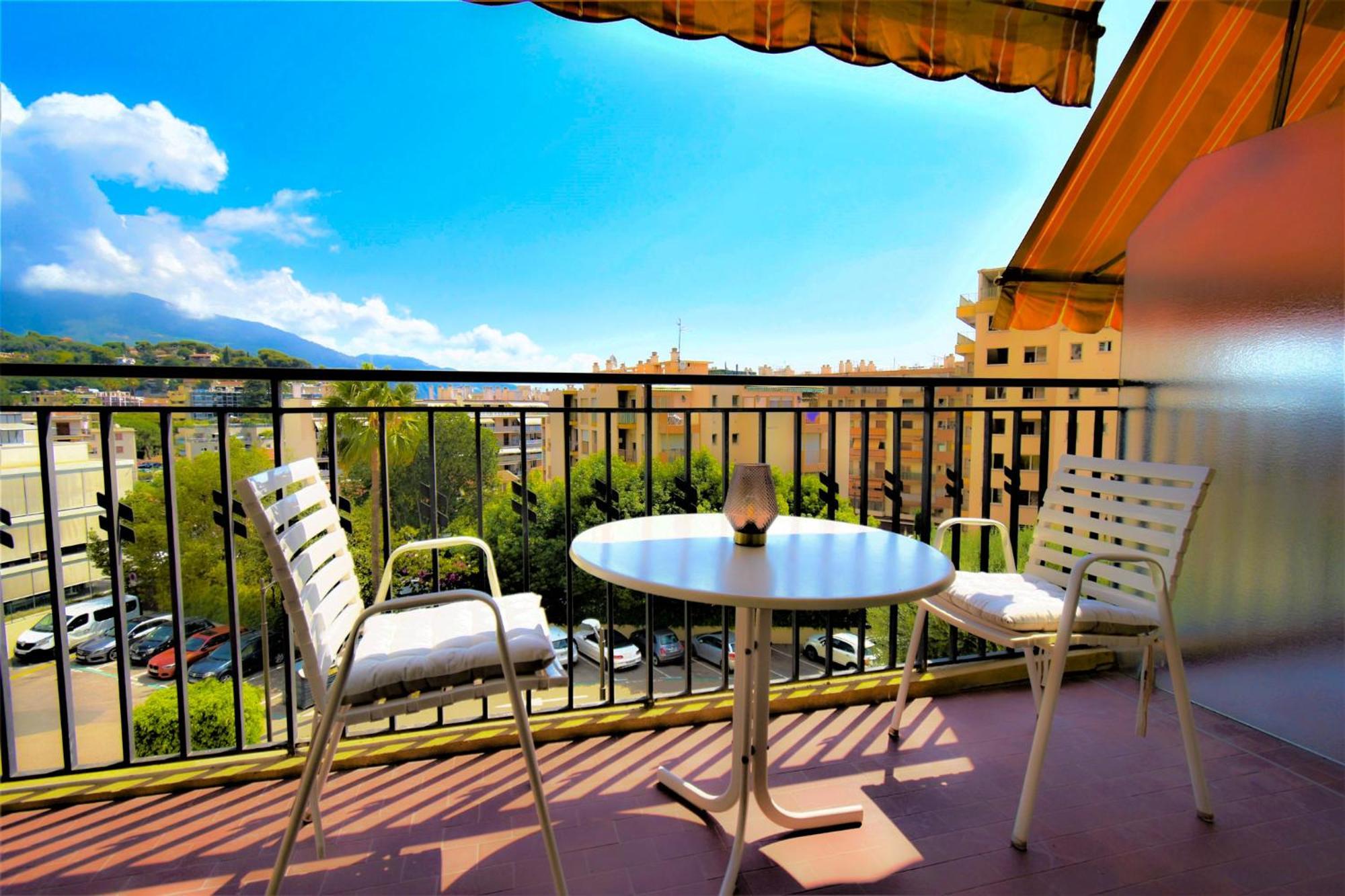 L'Orangerie - Proche Mer - Terrasse - Parking Prive - Clim Roquebrune-Cap-Martin Bagian luar foto